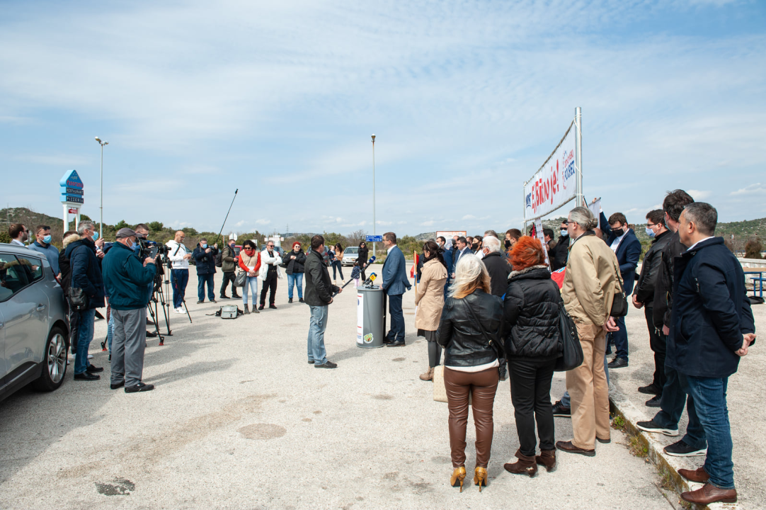 Most i Domovinski pokret na šibenskom mostu predstavili kandidate za župana i gradonačelnika  