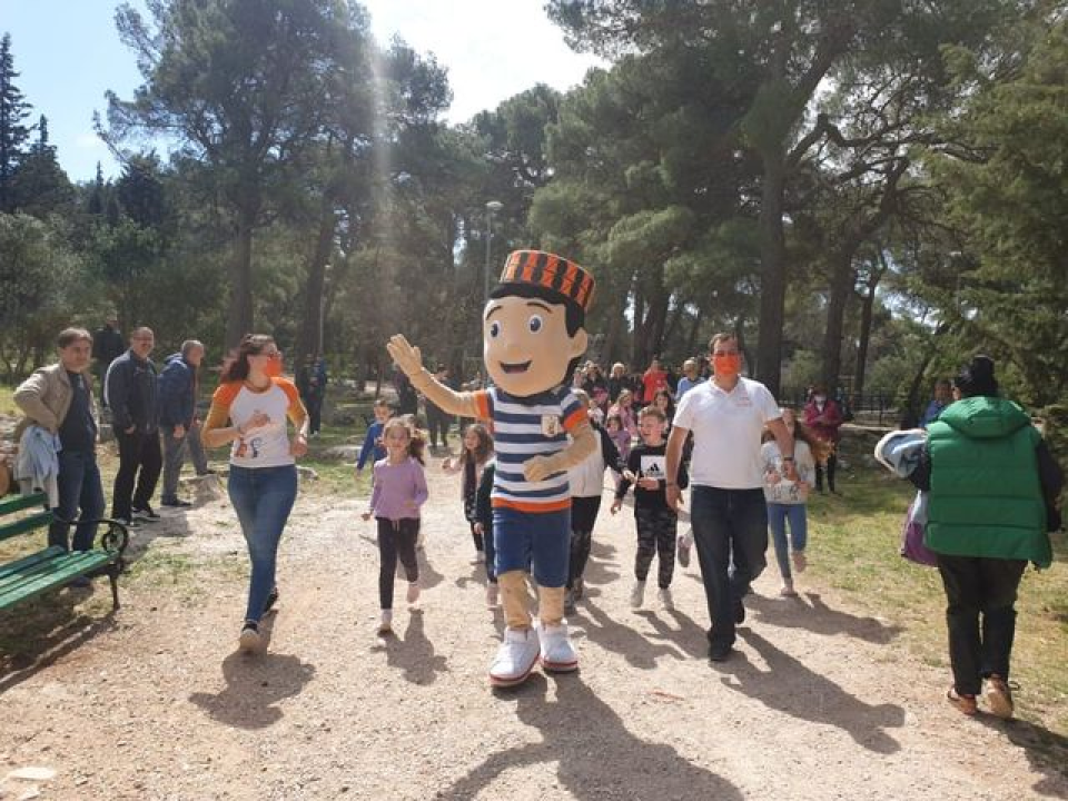 Veselo subotnje jutro: Šibenska maskota dječak Paško zabavljao mališane na Šubićevcu