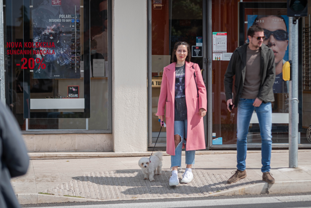 Ovotjedne šibenske trendseterice pokazale kako klasične komade nositi na moderan način 