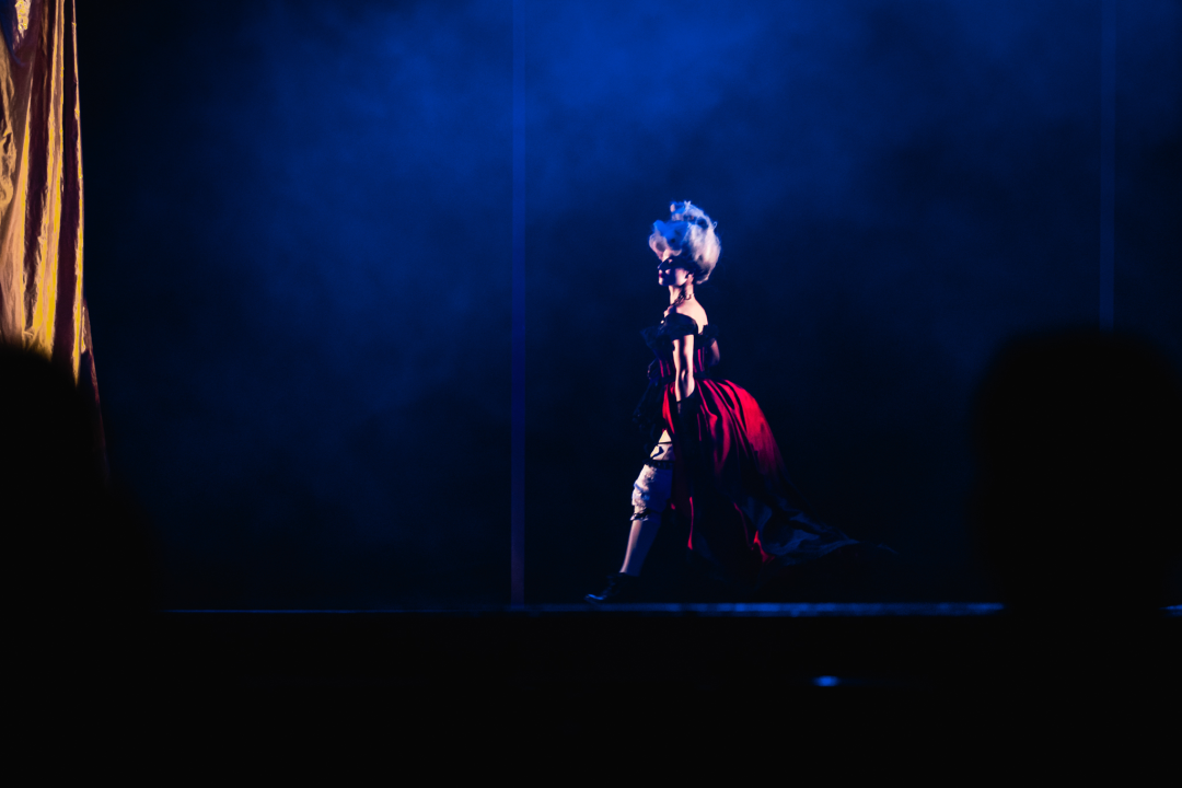 Bili smo u kazalištu na premijeri ‘postmodernističkog pakla od predstave’, Molièreovog ‘Amfitriona’