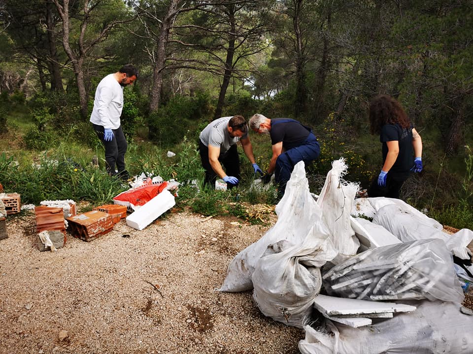 Umjesto u đir, u akciju čišćenja: Petorica vrijednih momaka iz šume kod Jadrtovca izvukla smeća za dva kamiona