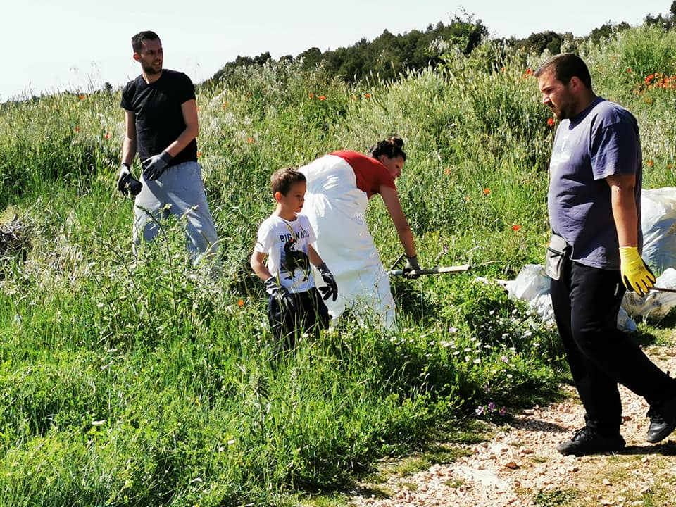 Sramotna količina smeća uklonjena iz prirode kod Jadrtovca, čistilo tridesetak ljudi: Nova akcija već u nedjelju