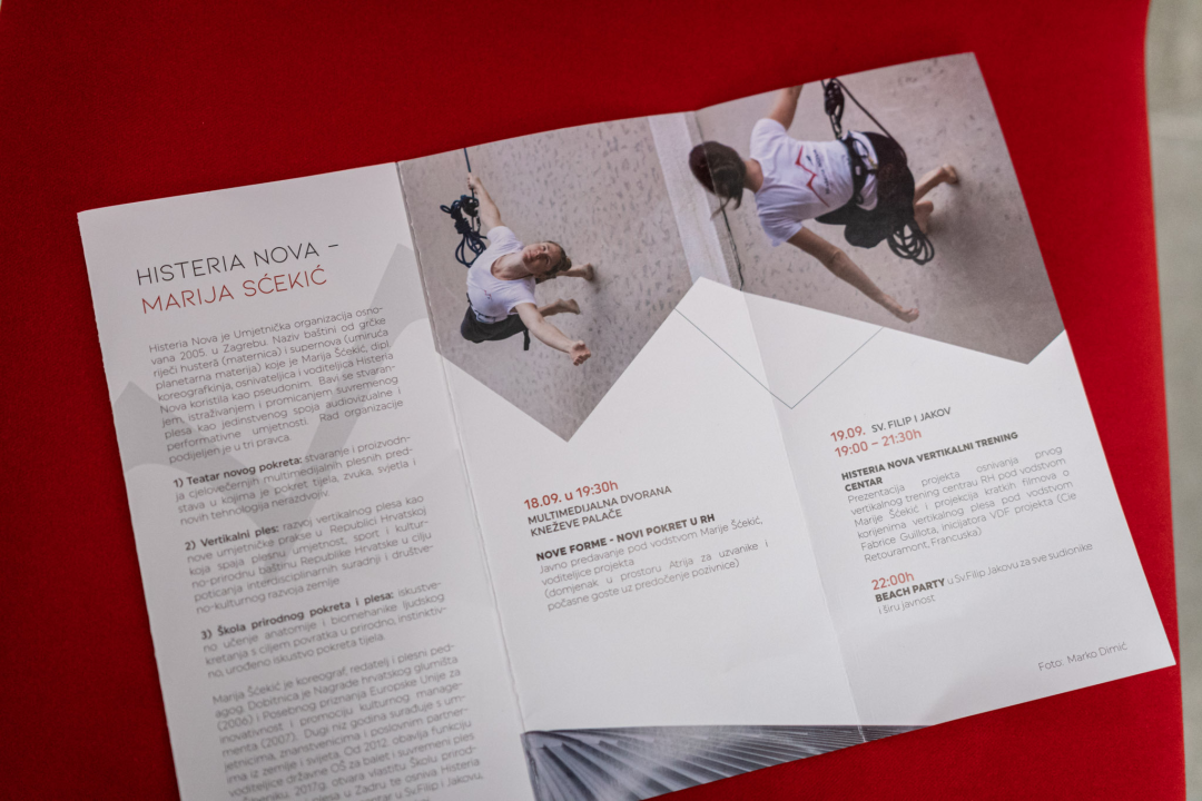 Održano prvo predavanje inkluzivnog vertikalnog plesa u sklopu platforme 'Tamna strana mjeseca'