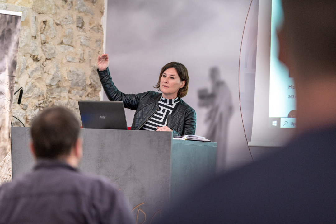 Održano prvo predavanje inkluzivnog vertikalnog plesa u sklopu platforme 'Tamna strana mjeseca'