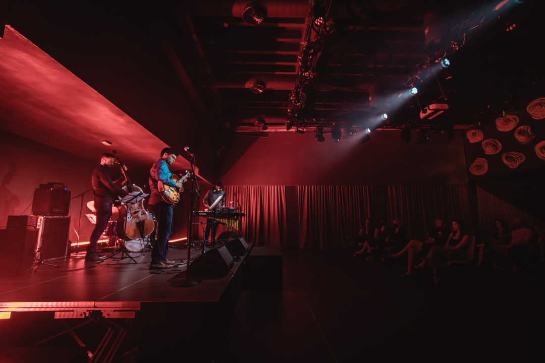 Filip Pavić Quartet u 'Kući umjetnosti Arsen': Savršena ljetna jazz večer uz predivnu posvetu