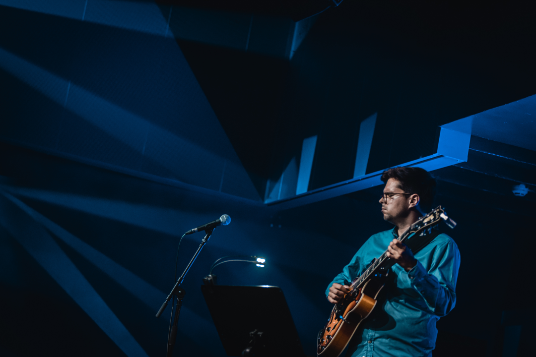 Filip Pavić Quartet u 'Kući umjetnosti Arsen': Savršena ljetna jazz večer uz predivnu posvetu