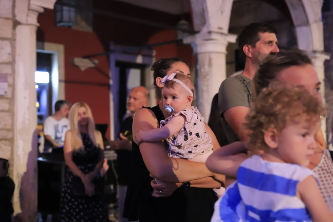 Zvijezde 'A strane' na Ljetnoj: 'Koncert je bio odličan, na kraju sam šmugnula'