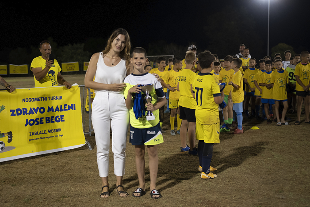 Na turniru 'Zdravo maleni Joso Bego' preko 600 malih nogometaša: 'Osmijesi djece govorili su nam sve!"'