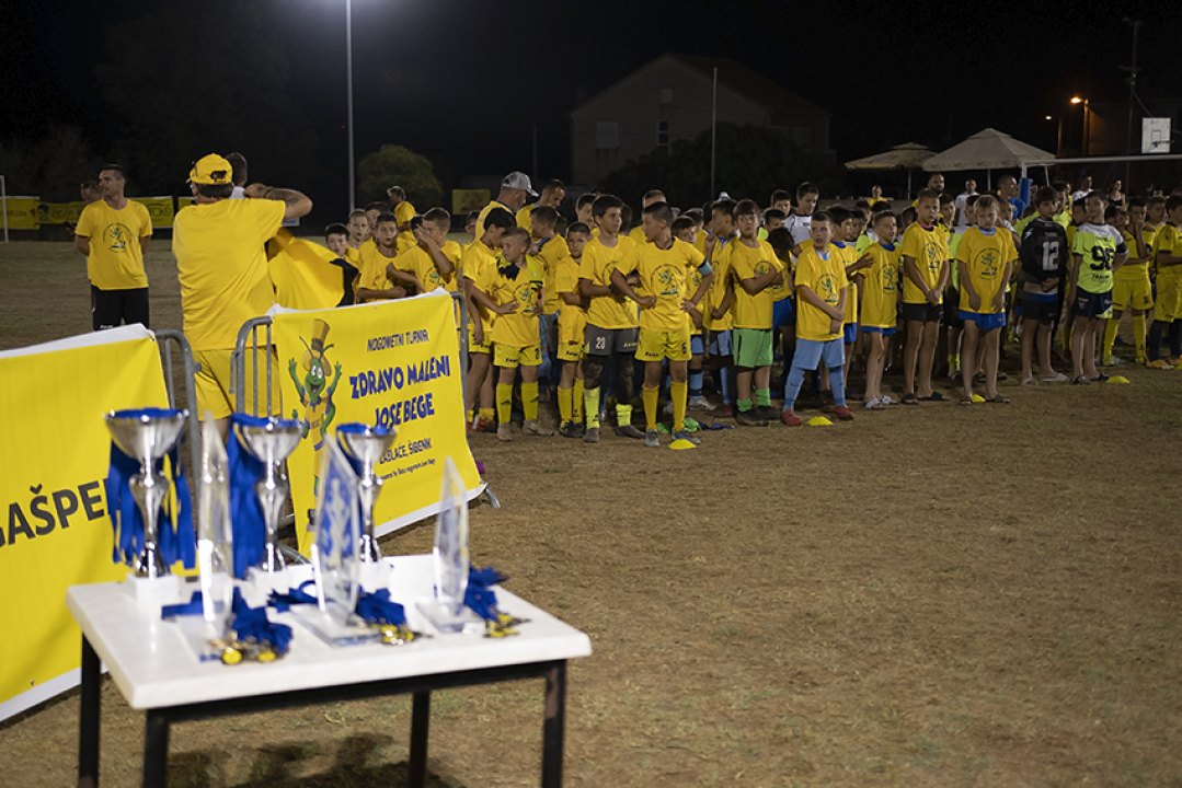 Na turniru 'Zdravo maleni Joso Bego' preko 600 malih nogometaša: 'Osmijesi djece govorili su nam sve!"'
