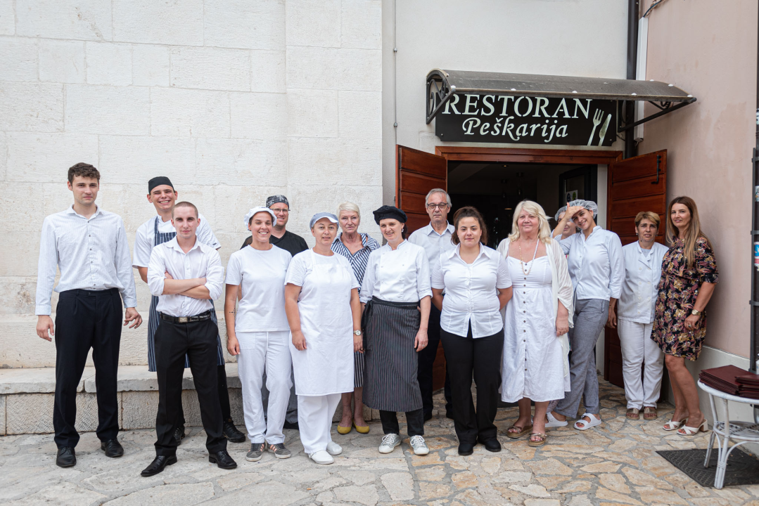 Uspješno je završen još jedan program POU Šibenik za prekvalifikacije kuhara, konobara i slastičara!