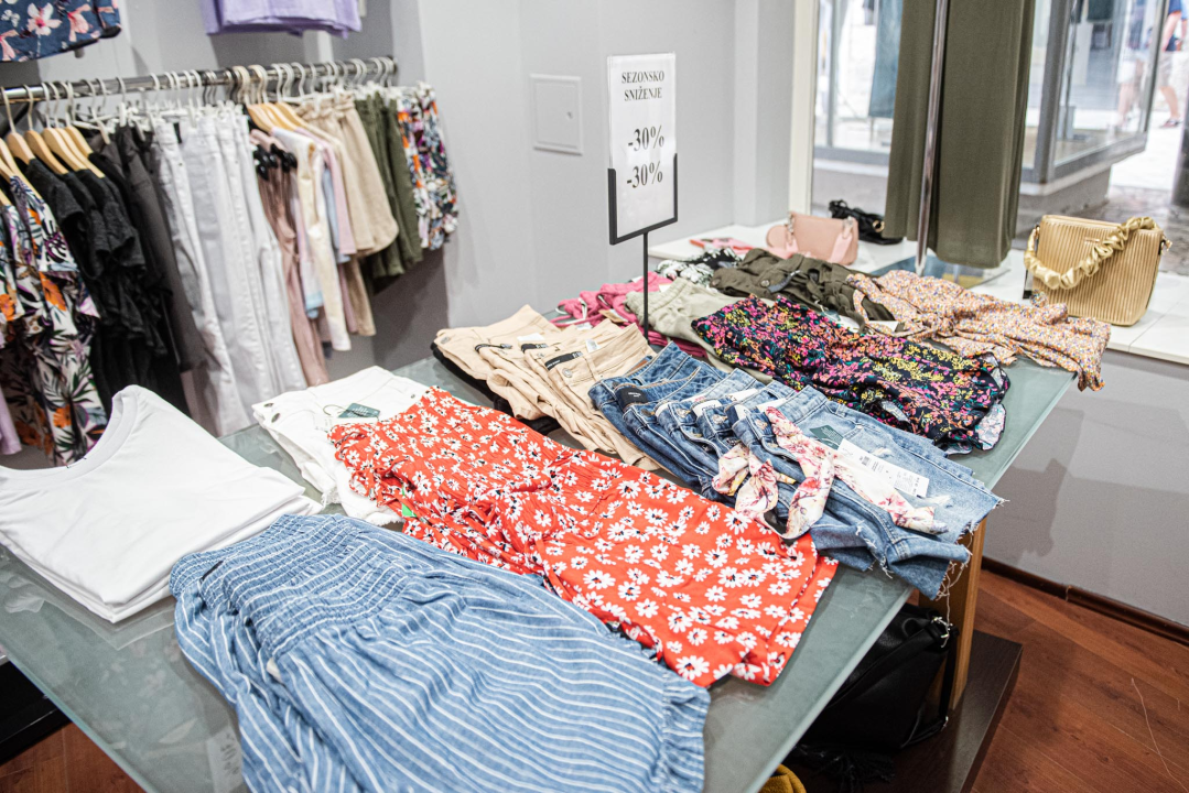 Iskoristite sezonska sniženja na odjeću u centru Šibenika!