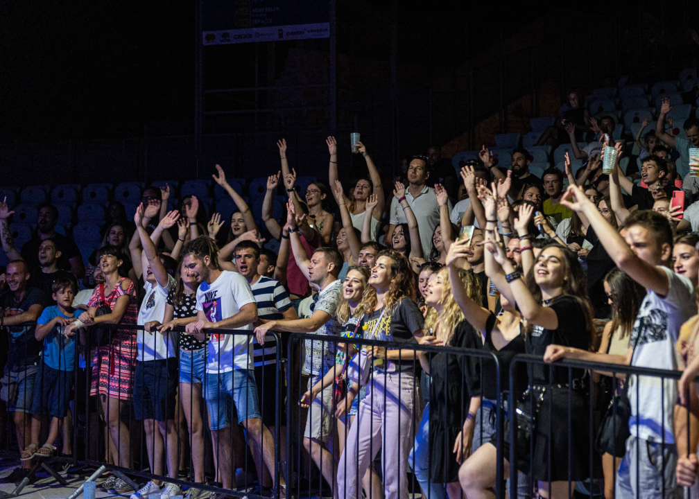 Vojko V dolazi, bolje se pazi: Masovno repanje na sv. Mihovilu