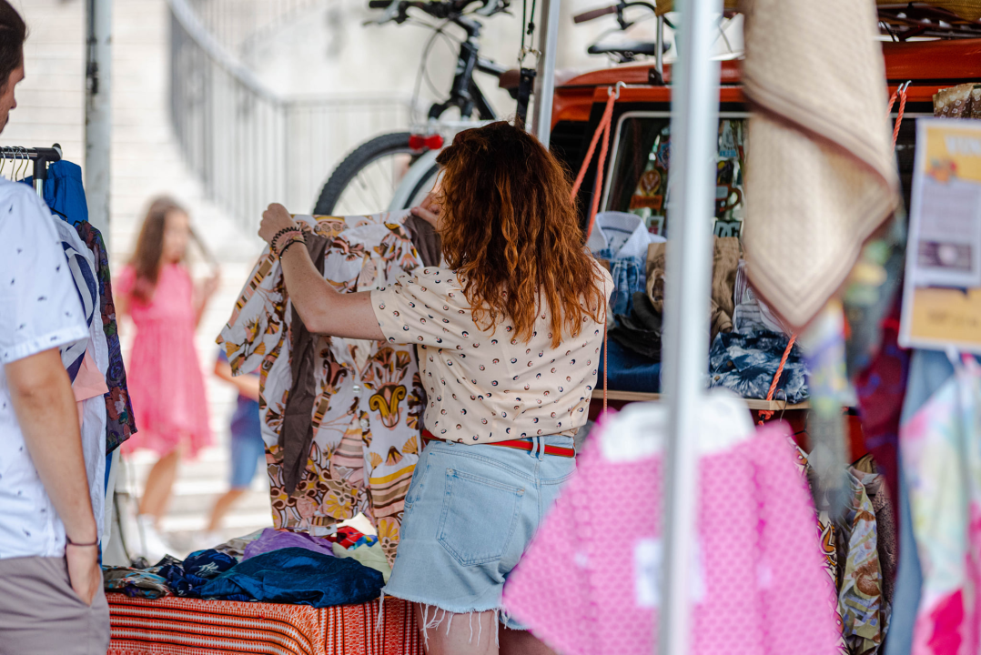 Ljubitelji vintage odjeće došli na svoje: Na livadi ispred Azimuta birale se modne kombinacije 