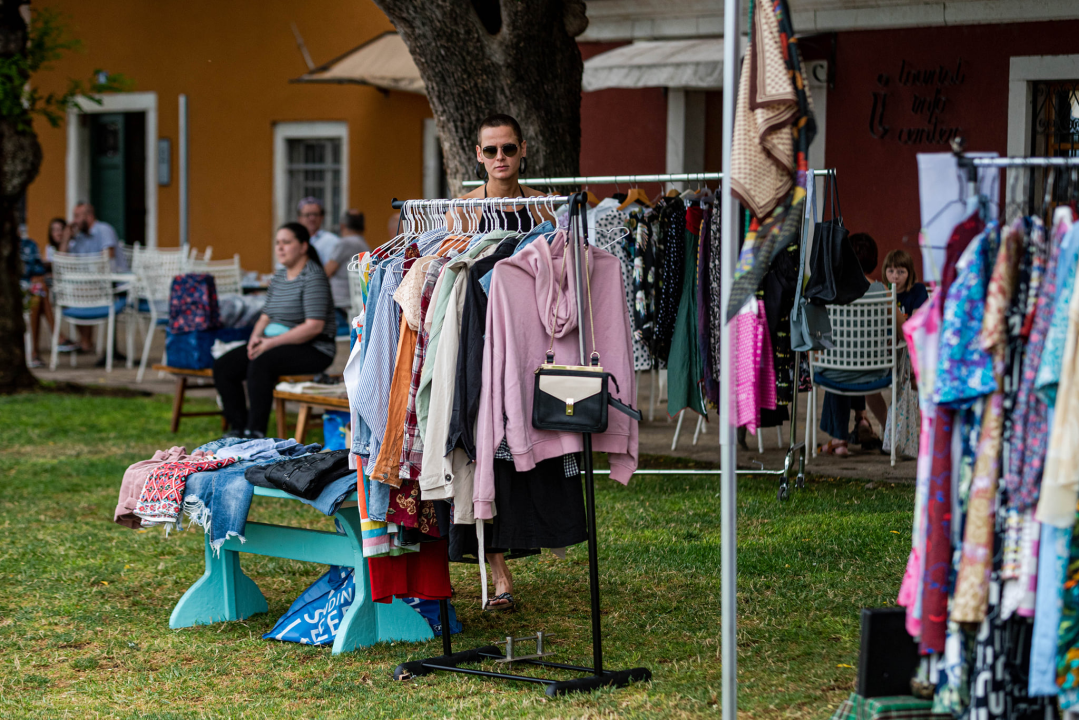 Ljubitelji vintage odjeće došli na svoje: Na livadi ispred Azimuta birale se modne kombinacije 