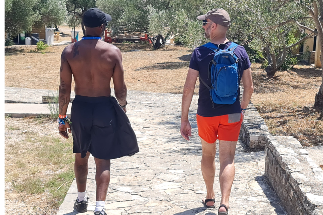 Stigli Britanci, popričali smo s osnivačem Gardena i partijanerima iz Londona: 'Jedva smo čekali ovaj odmor'  