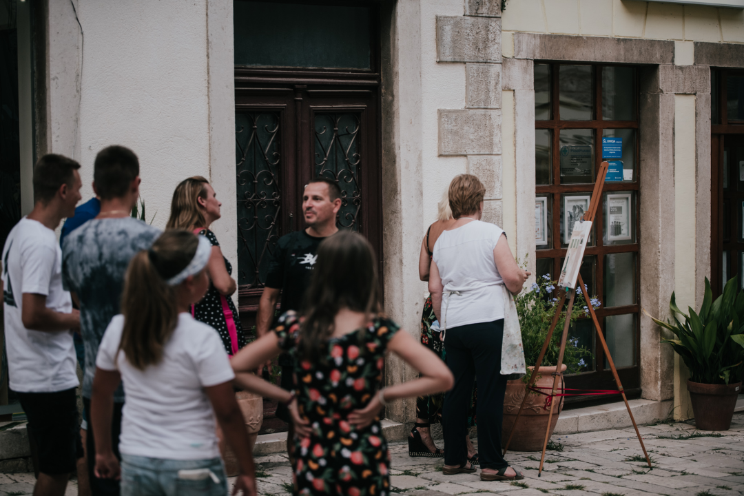 Mala loža na tri dana postaje kulisa stranih i domaćih slikara