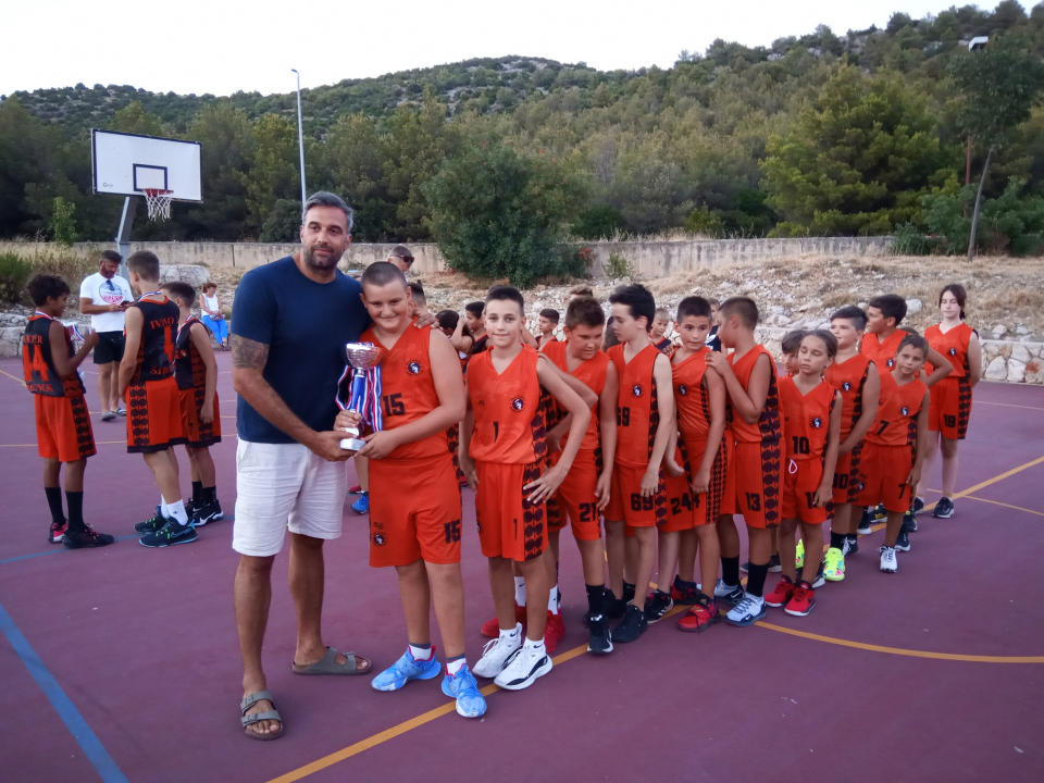 Pobjedom ŠK Dražen Petrović završena županijska liga za dječake i djevojčice godišta 2009./'10.