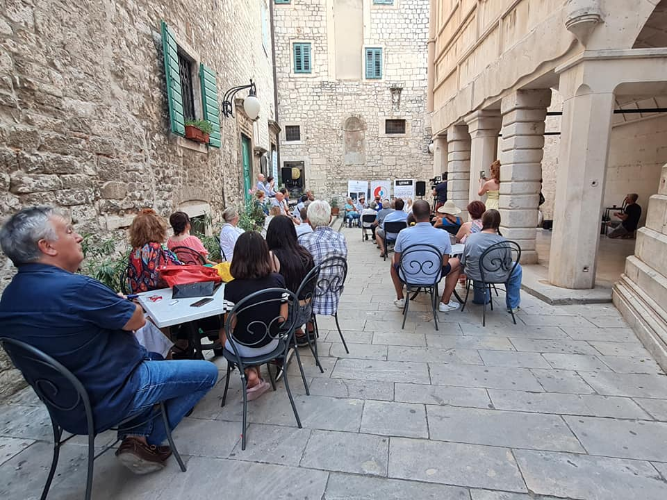  'Knjiga o Gabi': 'Predložak za mjuzikl i za film, ženska emocija i kronika vremena napisana s ljubavlju i strašću'