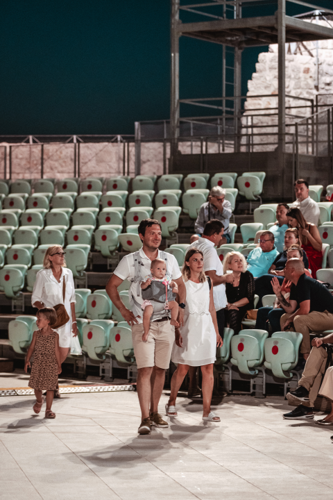 Massimo na Mihovilu kao Mišo, publika je uglas pjevala s rukama u zraku!