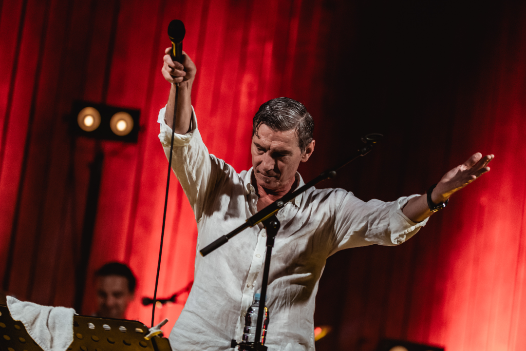 Massimo na Mihovilu kao Mišo, publika je uglas pjevala s rukama u zraku!