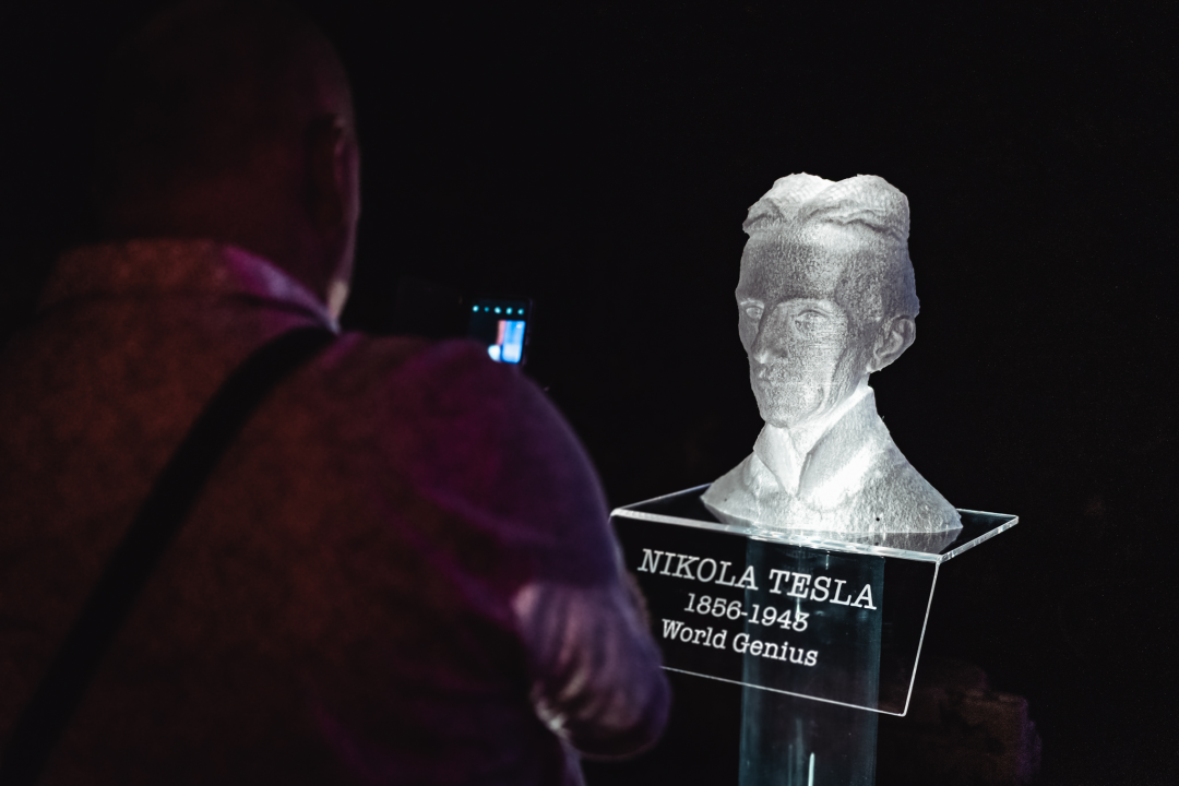 Šibenik zasjao svjetlosnim instalacijama i vatrometom: Na rivi prikazani i filmski kadrovi grada iz 1904. godine