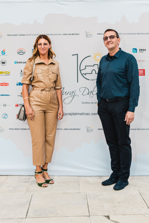 Proslava Društva Juraj Dalmatinac donijela dašak glamura: Birala se najbolja garderoba, poziralo se kao na modnoj pisti