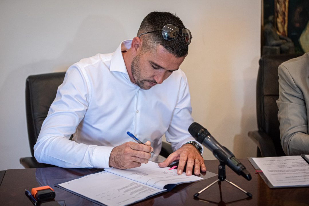 Počinju radovi na rivi: Mijenjaju se svi rasvjetni stupovi, dolaze nove lampe po strogim konzervatorskim pravilima