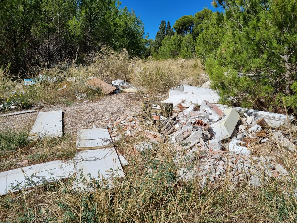 Nove hrpe smeća na Vidicima: Šuma kod stare magistrale i dalje 'omiljeno' odlagalište 