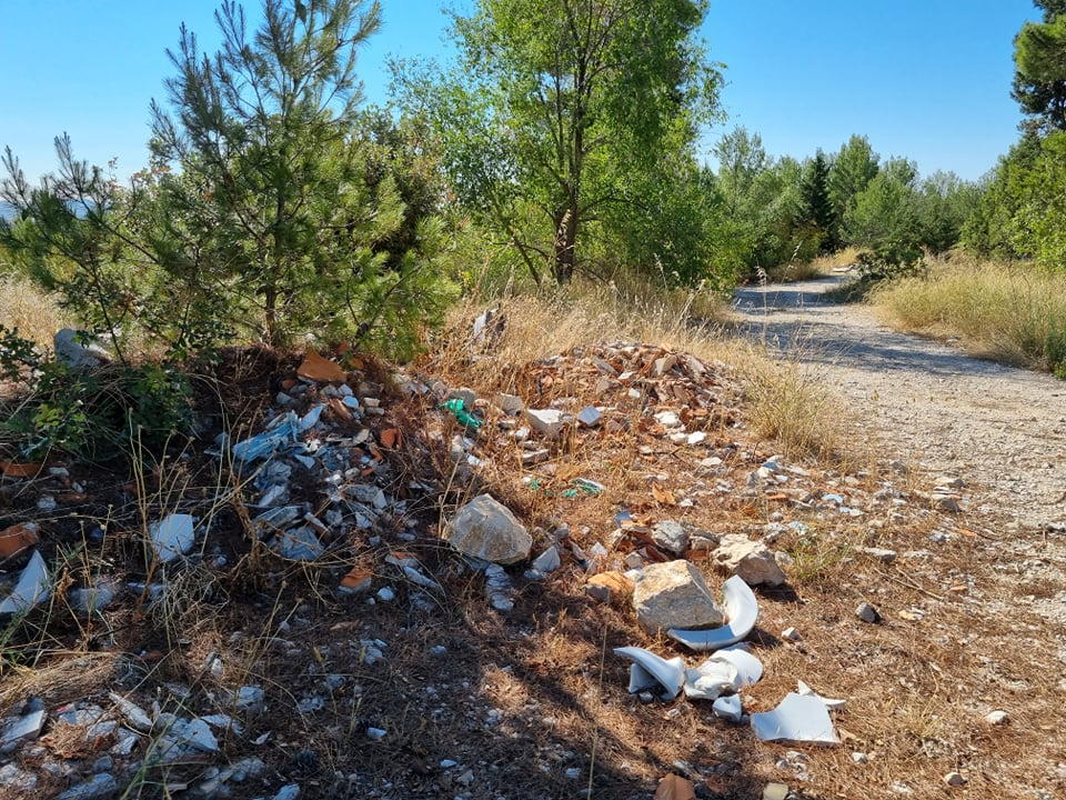 Nove hrpe smeća na Vidicima: Šuma kod stare magistrale i dalje 'omiljeno' odlagalište 