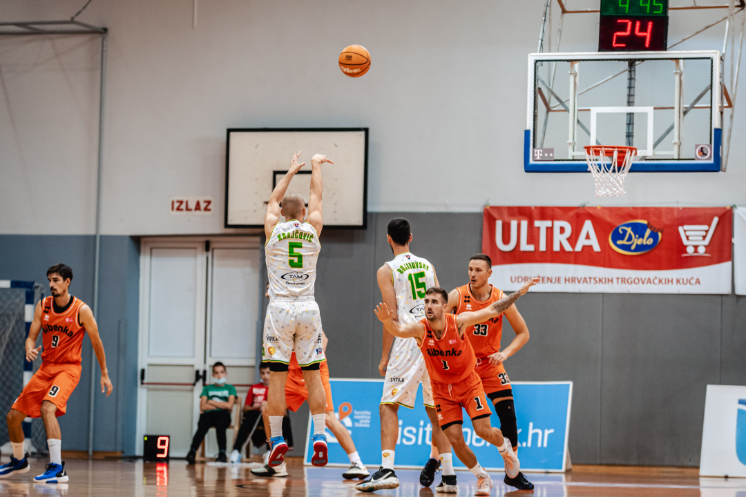 Poraz na startu Alpe Adria Cupa: Patrioti Levice bolje od GKK Šibenke na Baldekinu 