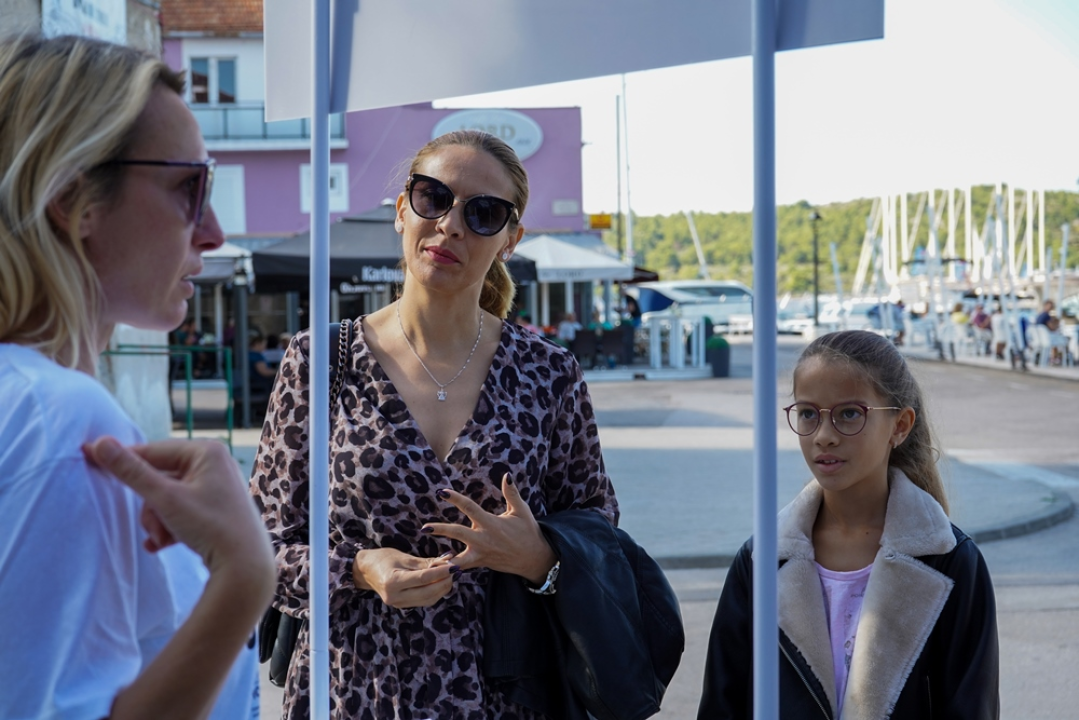 Pogledajte kako je Svjetski dan hodanja obilježen u Pirovcu: Skupljalo se i za pomoć maloj Kiari   