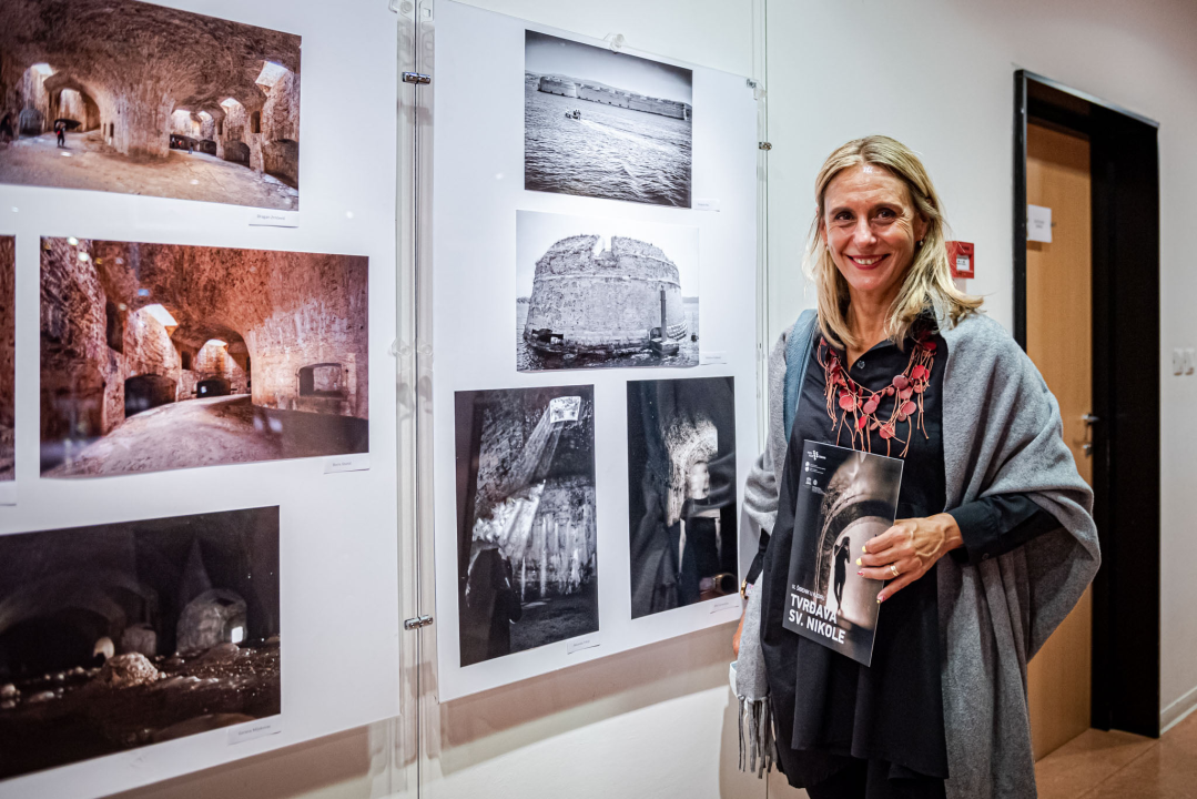 Šibenik u kadru - Tvrđava sv. Nikole: Otvorena izložba Foto kluba Šibenik u Gradskoj knjižnici