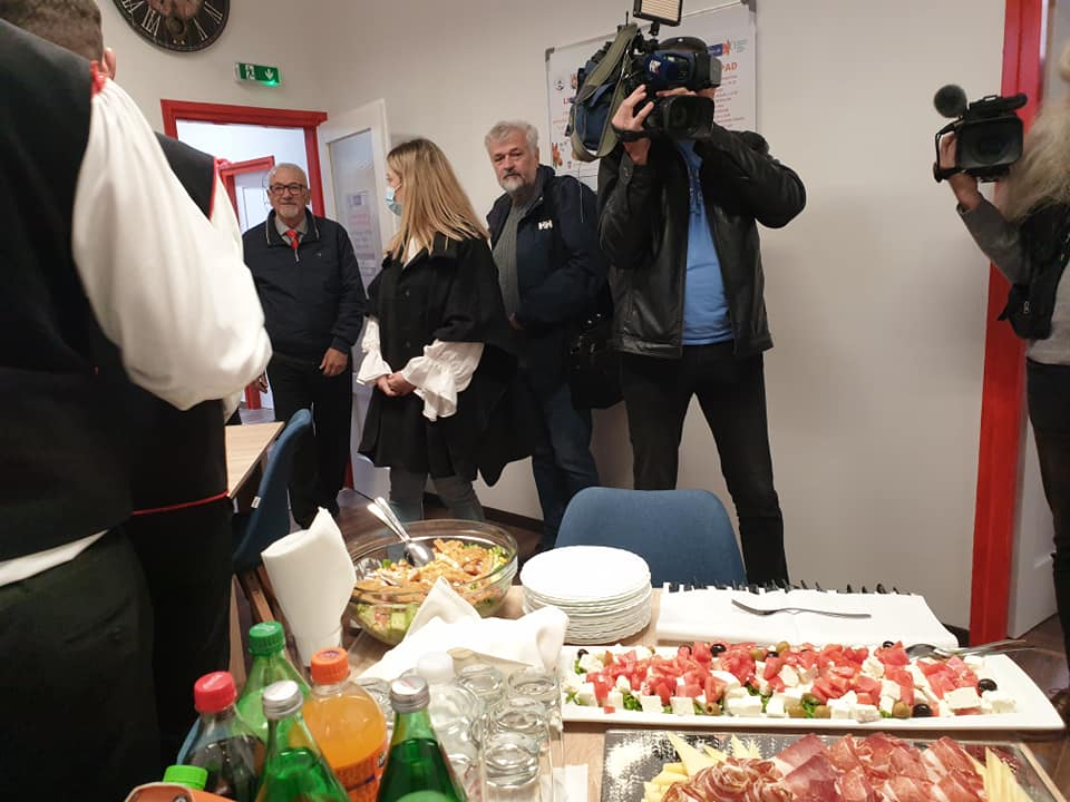 Burić svečano otvorio prostorije Udruge umirovljenika: 'Došao sam vidjeti gdje ću se uskoro družiti'