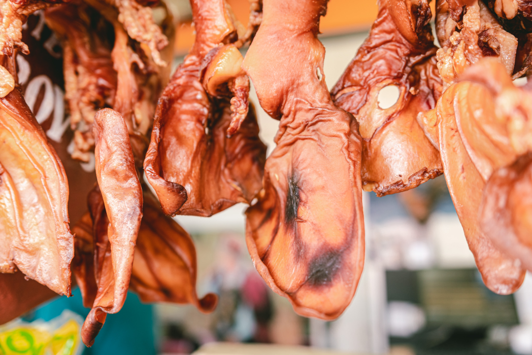 Zima je, kažu, hladna i strašna, ali uz Delikatese Petrović bit će vam toplo barem oko srca!