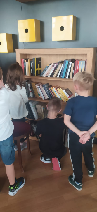 Mališani iz vrtića Radost na edukativnoj šetnji: 'Najviše mi se svidija veliki Mihovil' 