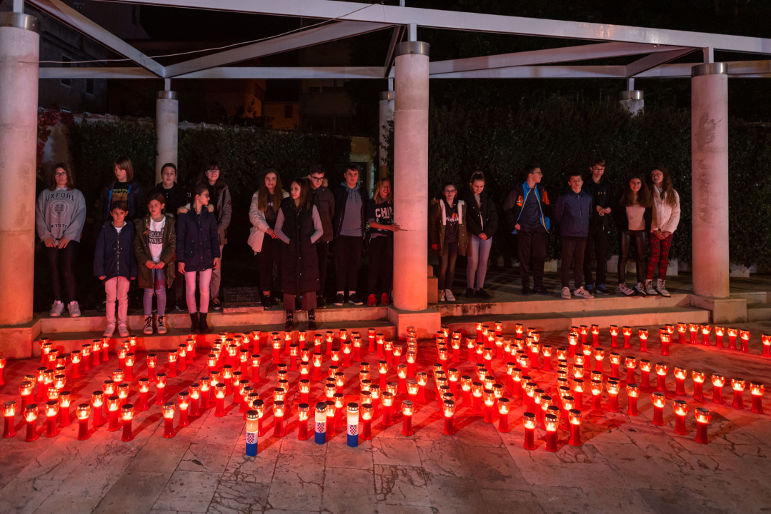 Obilježen Dan sjećanja: 'Oni koji su stradali u Vukovaru su bili prva velika žrtva jednog naroda za svoju slobodu' 