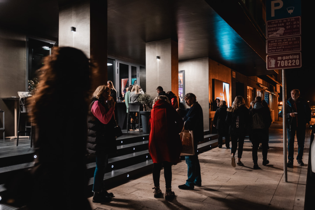Pozitivne emocije i lijepe uspomene: Maja Posavec i Ivan Kapec oduševili šibensku publiku 