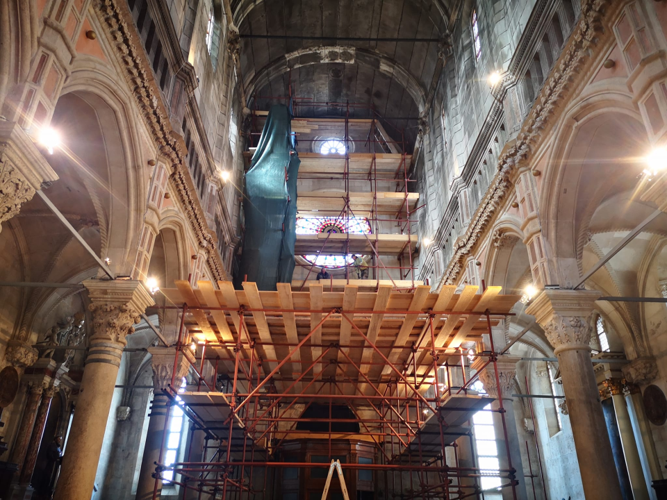 Počinju novi radovi u šibenskoj katedrali, čisti se središnji svod: 'Na velikim svjetskim spomenicima uvijek je neka skela'