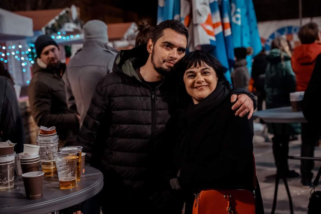 Neno Belan i Fiumensi otvorili Advent u Kninu: Pogledajte atmosferu 