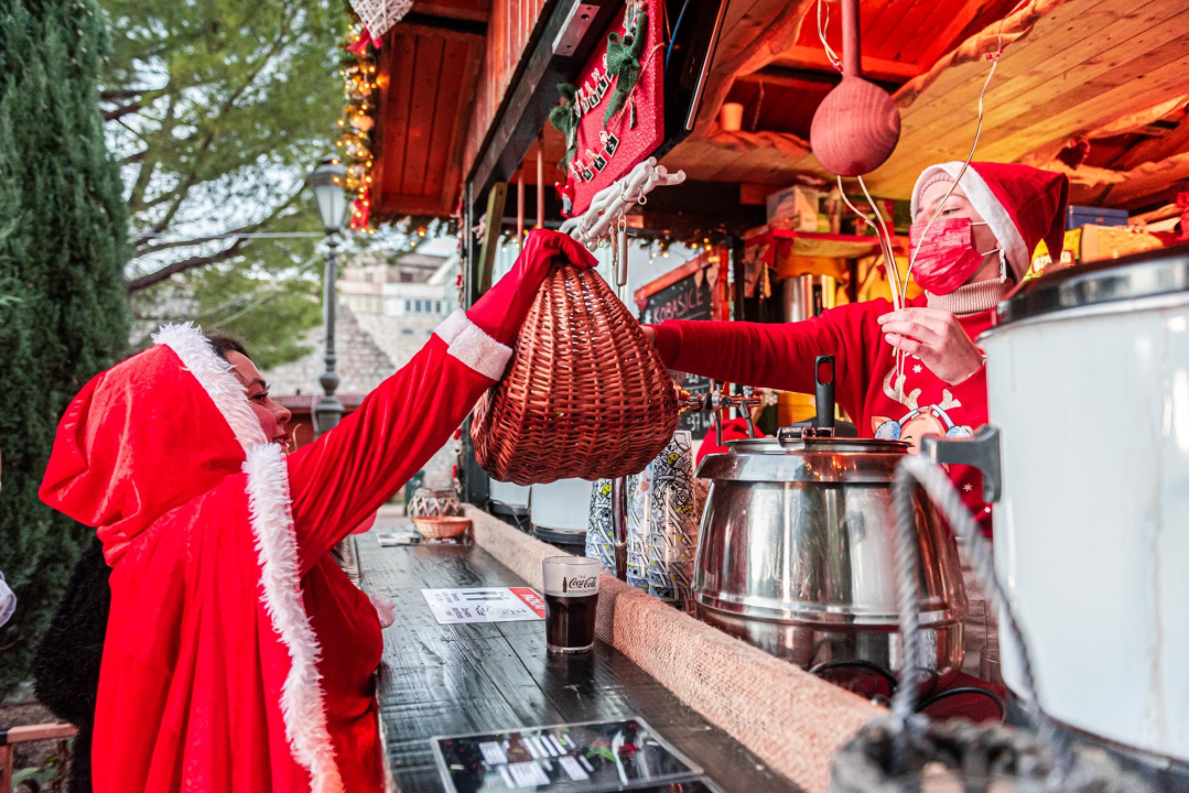 Sveti Nikola u Adventurinom Parkiću razveselio najmlađe Šibenčane 