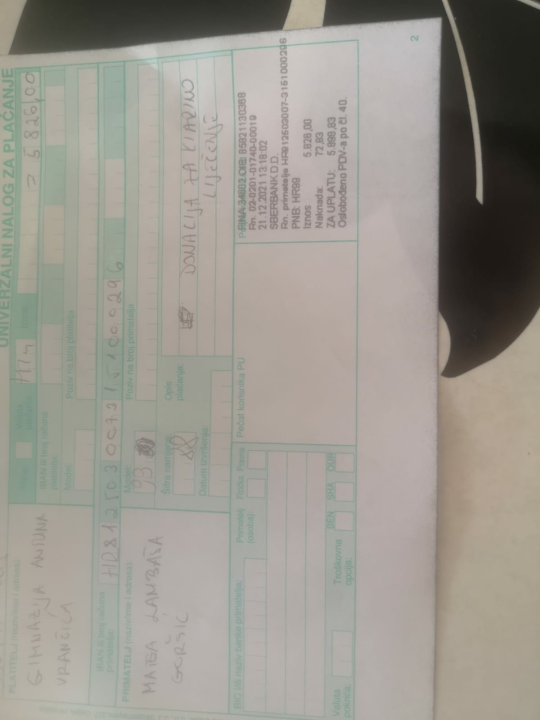 Šibenski gimazijalci u školi prikupili 5826 kuna za liječenje male Kiare