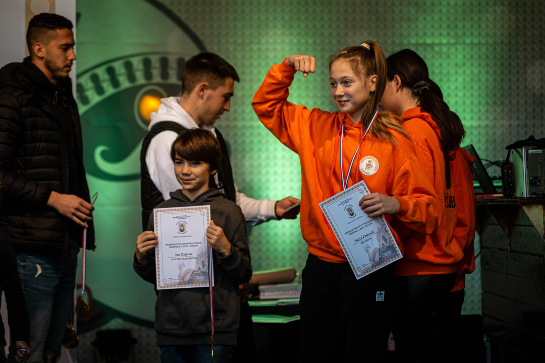 Vaterpolisti Solarisa i košarkašice Šibenika u ekipnoj, a Toni Slavica i Nives Radić u pojedinačnoj konkurenciji 