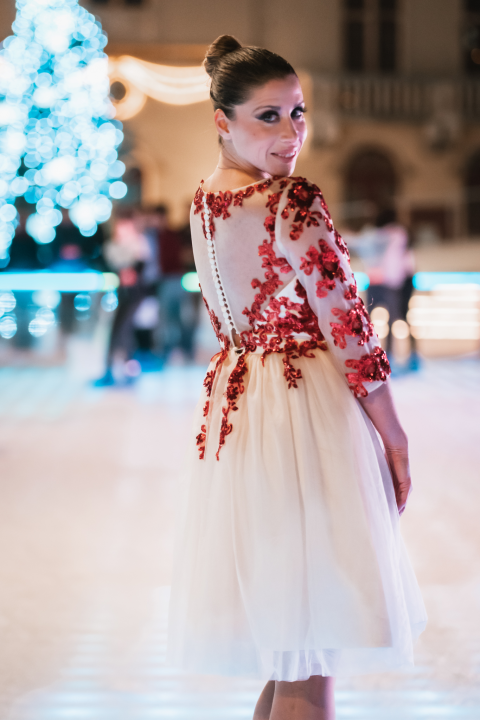 Modna bajka na Vitićevom moru: Šibenčanke klizale u vintage raskošnim haljinama!