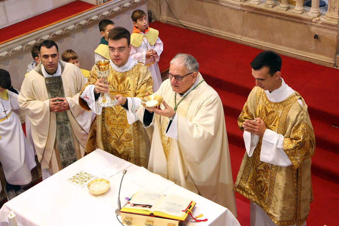 U šibenskoj katedrali svečana misa na blagdan Sveta tri kralja