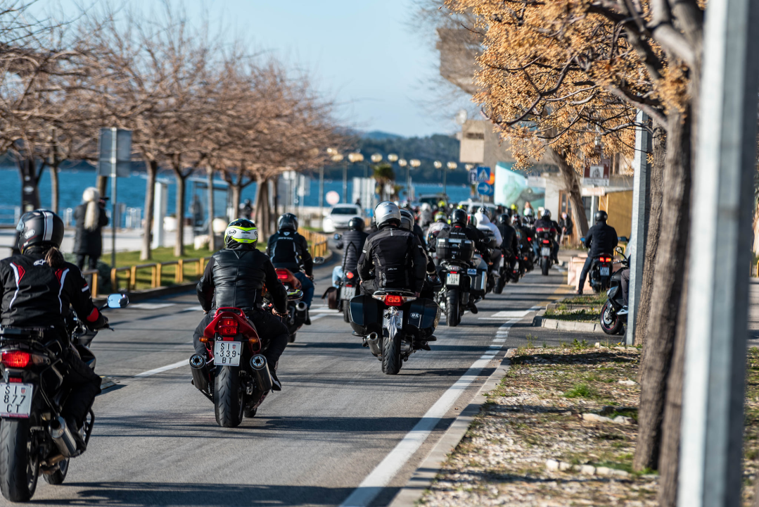 Bajkeri iz cijele države okupili se na gatu Vrulje kako bi se oprostili od Mira Vučenovića