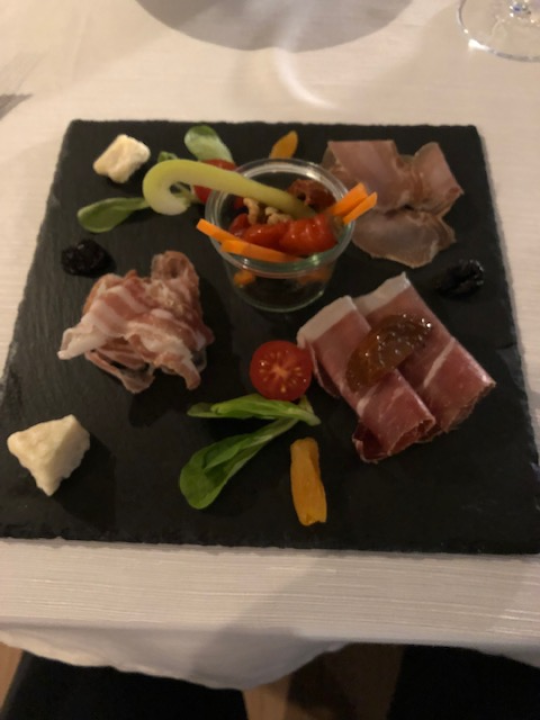 Provedite Valentinovo u društvu voljene osobe u restoranu La Vista!