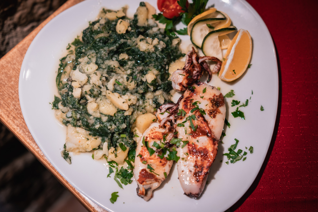 Proslavite Valentinovo za pamćenje uz ukusnu spizu konobe Brošćica! 