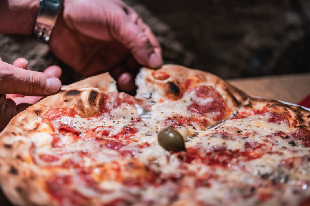 Proslavite Valentinovo za pamćenje uz ukusnu spizu konobe Brošćica! 