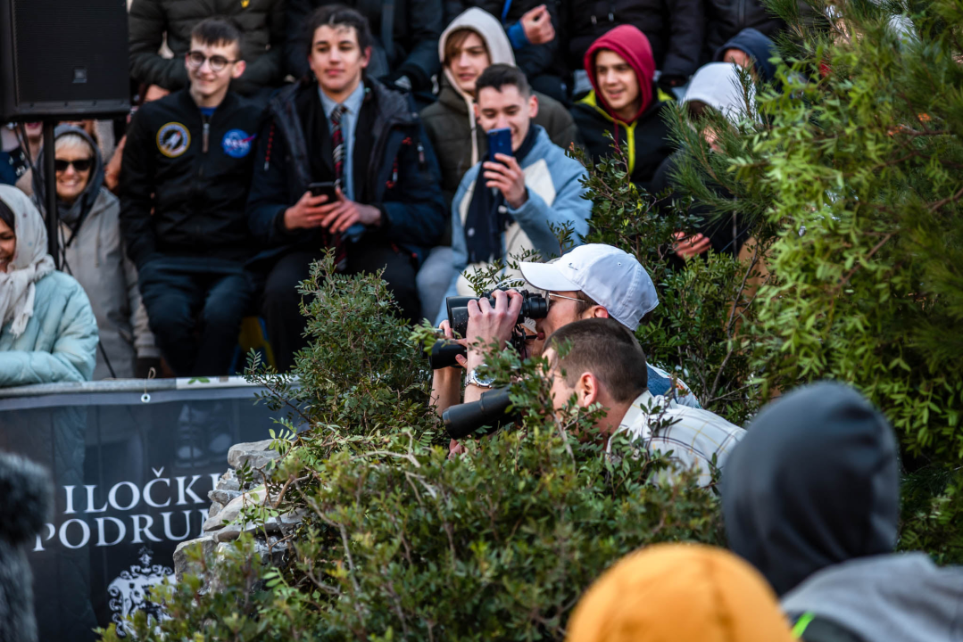 Bake opet napravile ludilo uz ‘Masturbatore s Murtera’, ‘Benkovački sajam’, liječnike i janjetinu