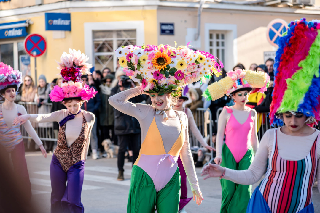 Bake opet napravile ludilo uz ‘Masturbatore s Murtera’, ‘Benkovački sajam’, liječnike i janjetinu